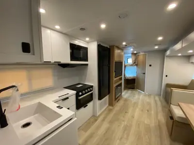 2026 Winnebago Thrive photo 34