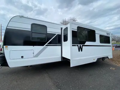 2026 Winnebago Thrive photo 5