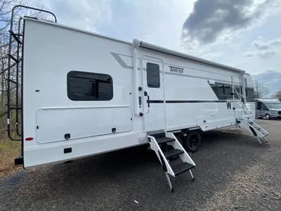 2026 Winnebago Thrive photo 11