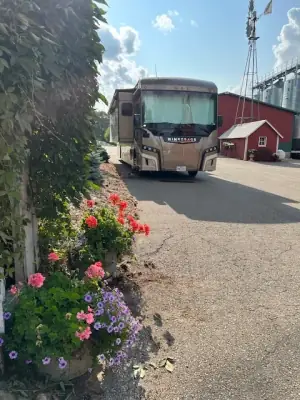 2020 WINNEBAGO FORZA photo 2