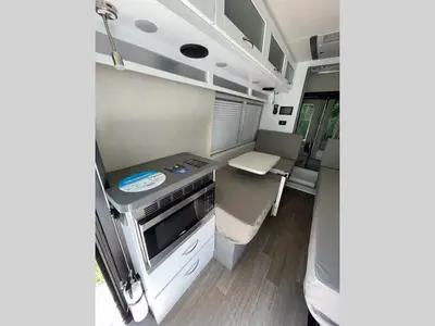 2027 Coachmen RV Beyond photo 4