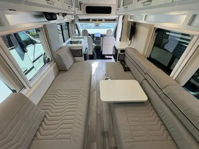 2027 Coachmen Beyond photo 31