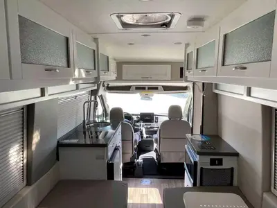2027 Coachmen RV Beyond photo 4