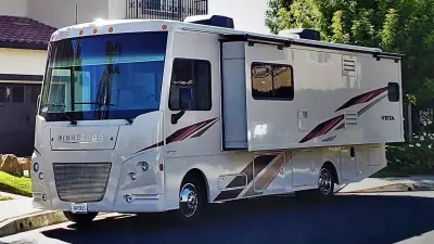 2020 WINNEBAGO VISTA photo 2