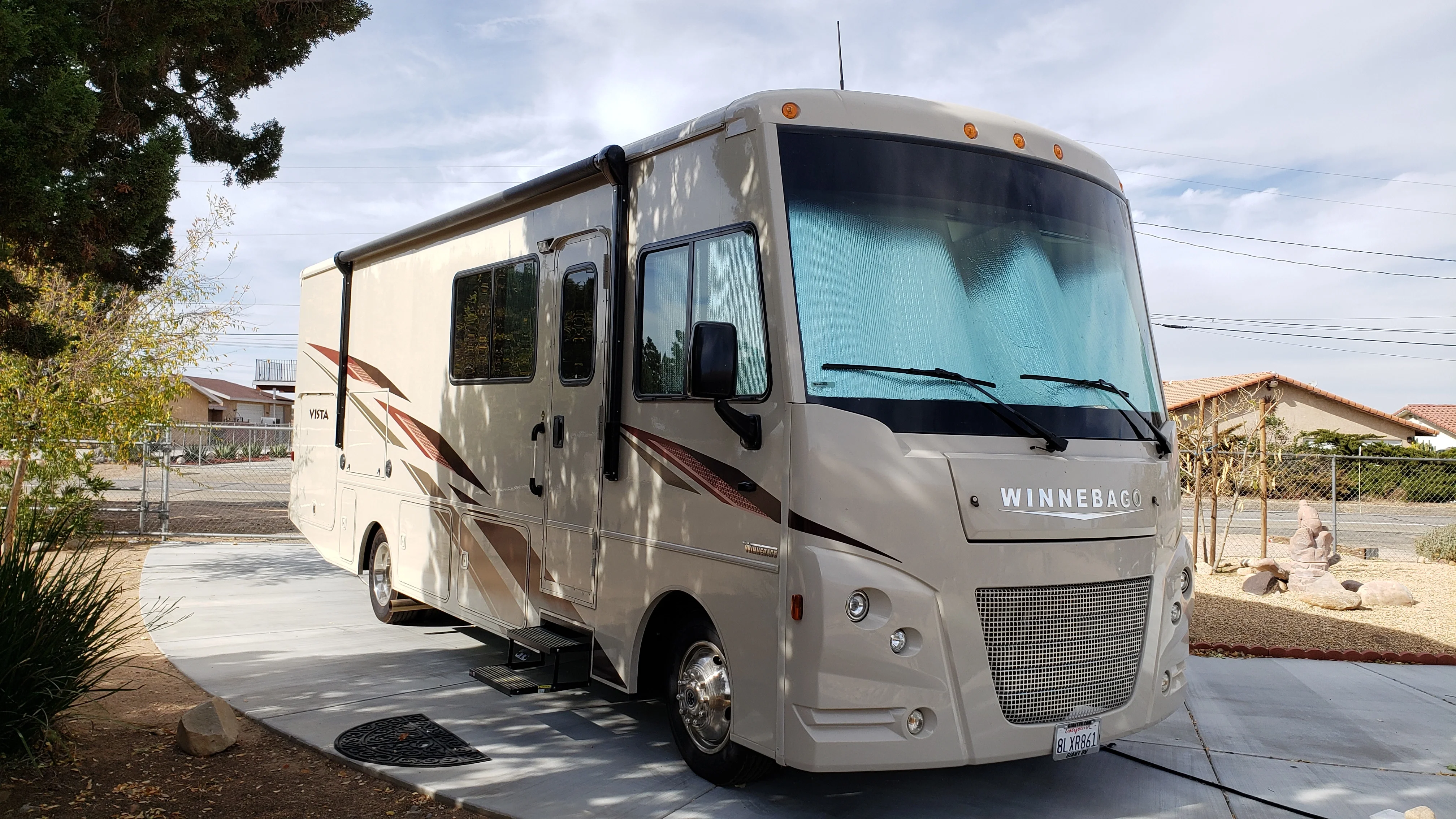 2020 WINNEBAGO VISTA exterior
