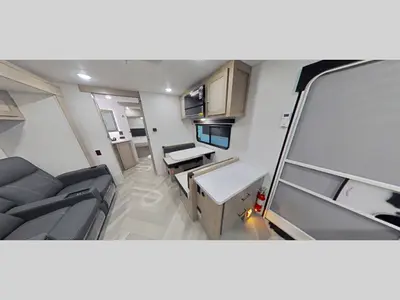 2027 Ember RV E-Series photo 6