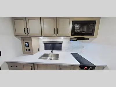 2027 Ember RV E-Series photo 18