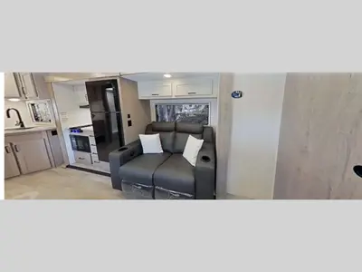 2027 Ember RV Touring Edition photo 4