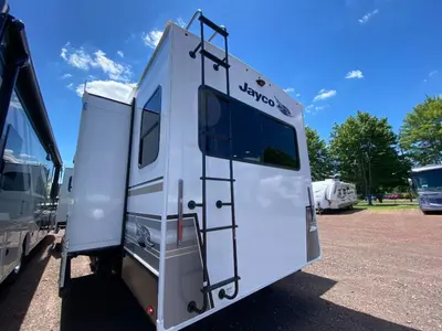 2027 Jayco Eagle HT photo 4