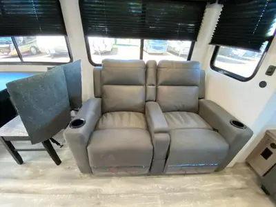 2027 Jayco Eagle HT photo 16
