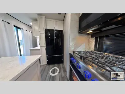 2027 Jayco Jay Flight Bungalow photo 13