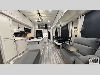 2027 Jayco Jay Flight Bungalow photo 12