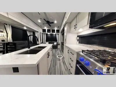 2027 Jayco Jay Flight Bungalow photo 6