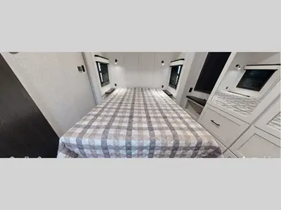 2027 Jayco Jay Flight Bungalow photo 7