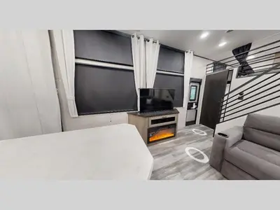 2027 Jayco Jay Flight Bungalow photo 9