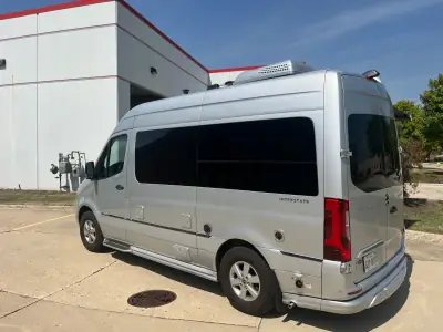 2021 AIRSTREAM INTERSTATE photo 3