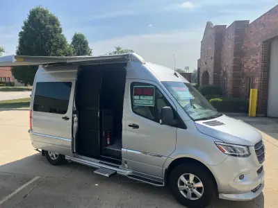 2021 AIRSTREAM INTERSTATE photo 2