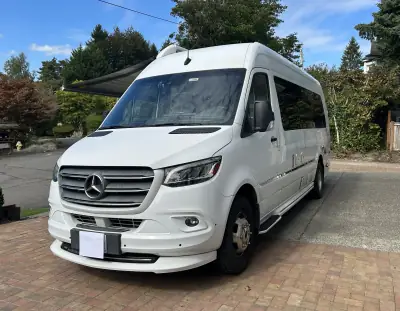 2021 AIRSTREAM INTERSTATE photo 2
