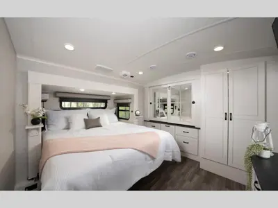 2027 Jayco North Point photo 10