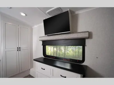 2027 Jayco North Point photo 11
