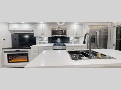 2027 Jayco Pinnacle photo 5