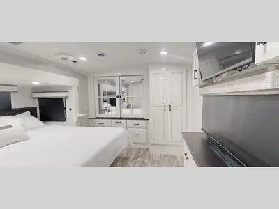 2027 Jayco Pinnacle photo 11