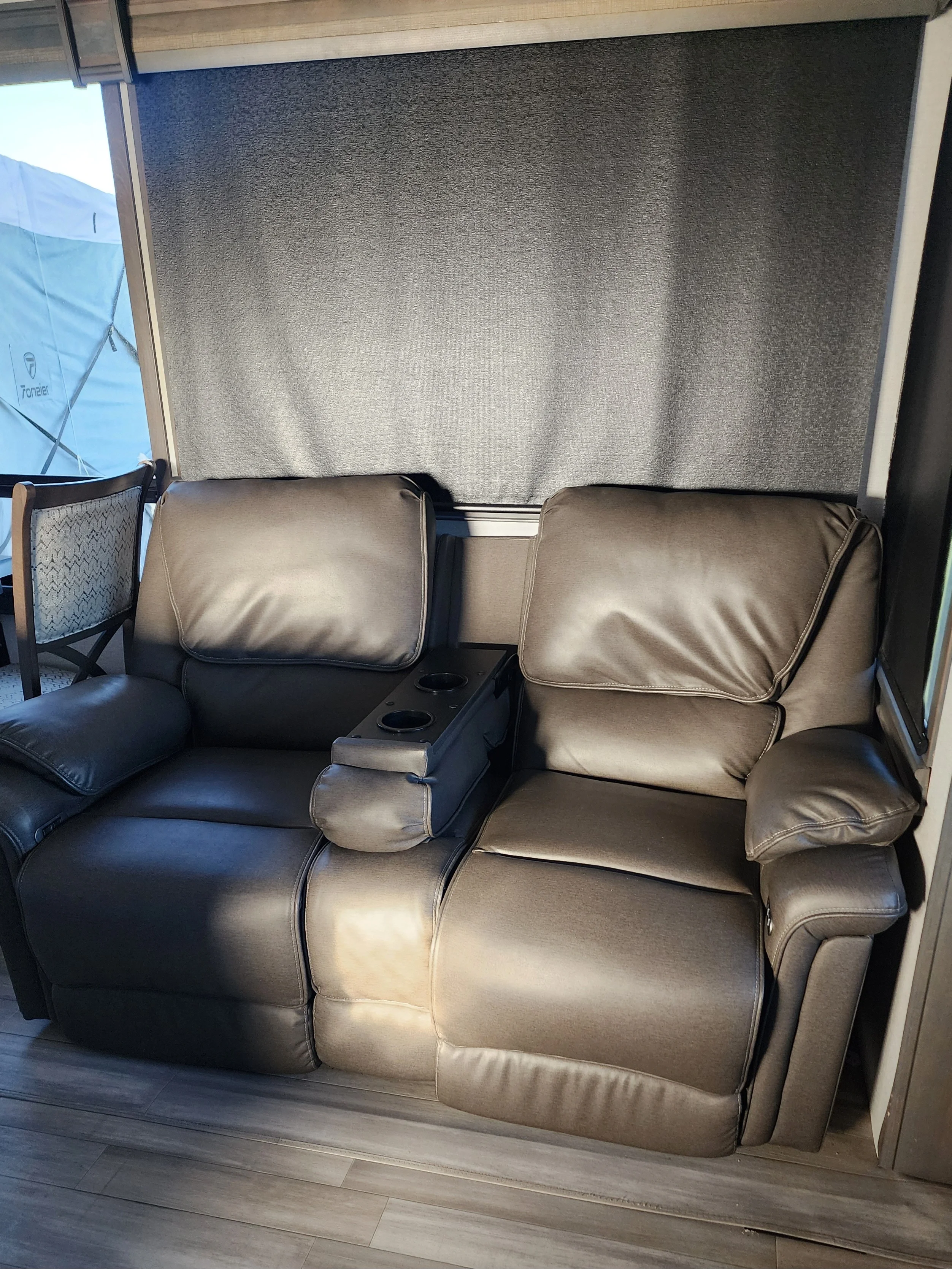 2021 ALLIANCE RV PARADIGM exterior