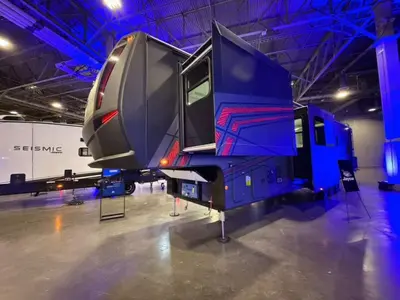 2027 Jayco Seismic photo 2