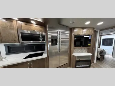 2027 Jayco Seneca photo 5