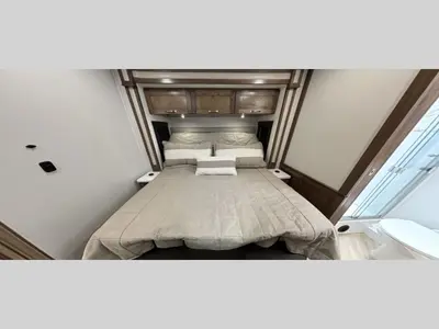 2027 Jayco Seneca photo 8
