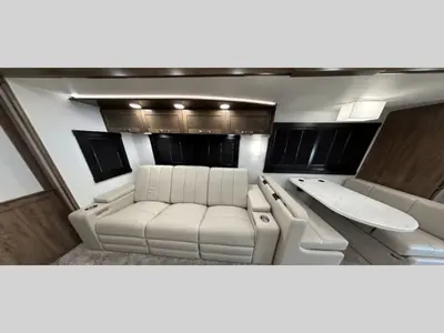 2027 Jayco Seneca photo 6