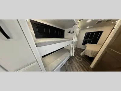 2027 Jayco Seneca photo 9