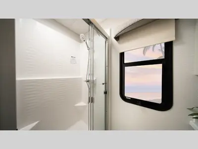 2027 Jayco Seneca Prestige photo 13