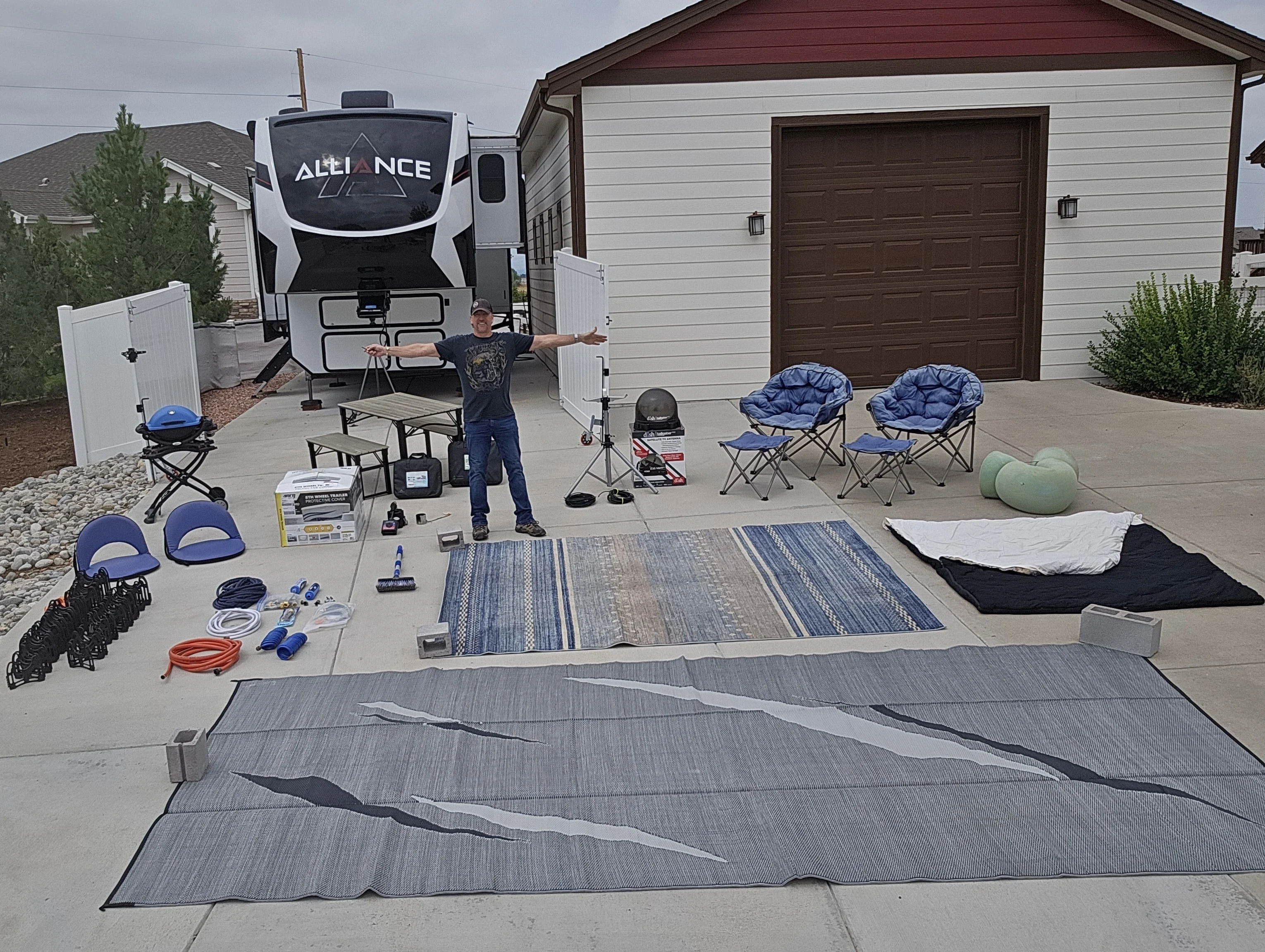 2021 ALLIANCE RV VALOR exterior