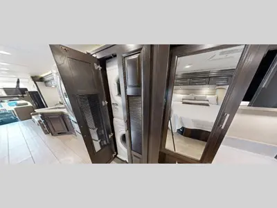 2027 Jayco Seneca Prestige photo 11