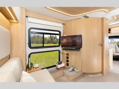 2027 Leisure Travel Unity photo 7