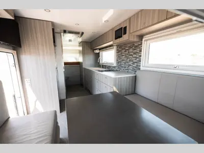 2027 Storyteller Overland GXV photo 7