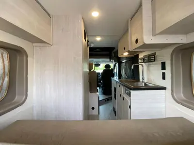 2027 Winnebago Solis photo 10