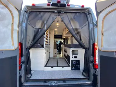2027 Winnebago Solis photo 9