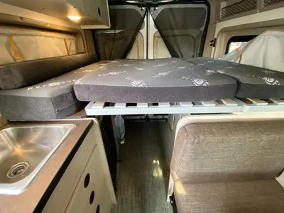 2027 Winnebago Solis Pocket photo 24
