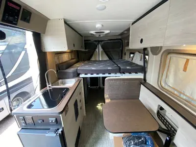 2027 Winnebago Solis Pocket photo 16