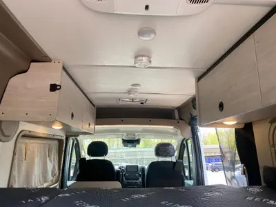 2027 Winnebago Solis Pocket photo 32