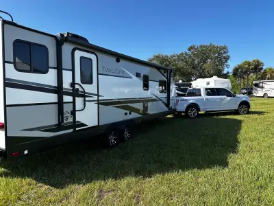 2021 CRUISER RV CORP SIGNATURE photo 3