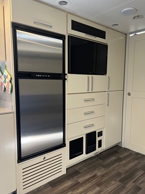 2020 TIFFIN MOTORHOMES WAYFARER photo 7
