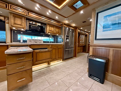 2019 TIFFIN MOTORHOMES PHAETON photo 5