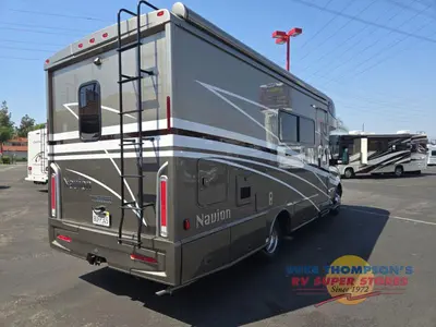 2021 Winnebago Navion photo 15