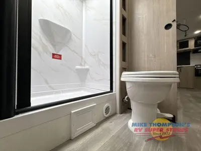 2026 Grand Design Imagine XLS photo 31