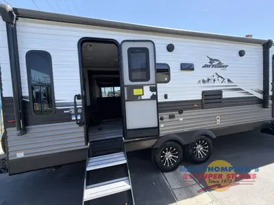 2023 Jayco Jay Flight SLX 8 photo 9