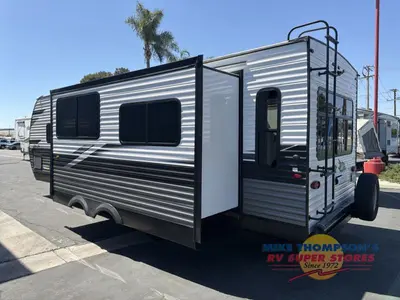 2023 Jayco Jay Flight SLX 8 photo 13
