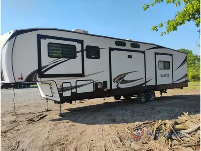 2021 Forest River RV Sabre photo 4